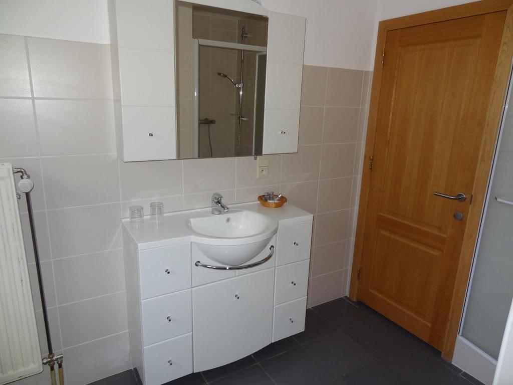 Guesthouse Les Tilleuls Fleurus Zimmer foto