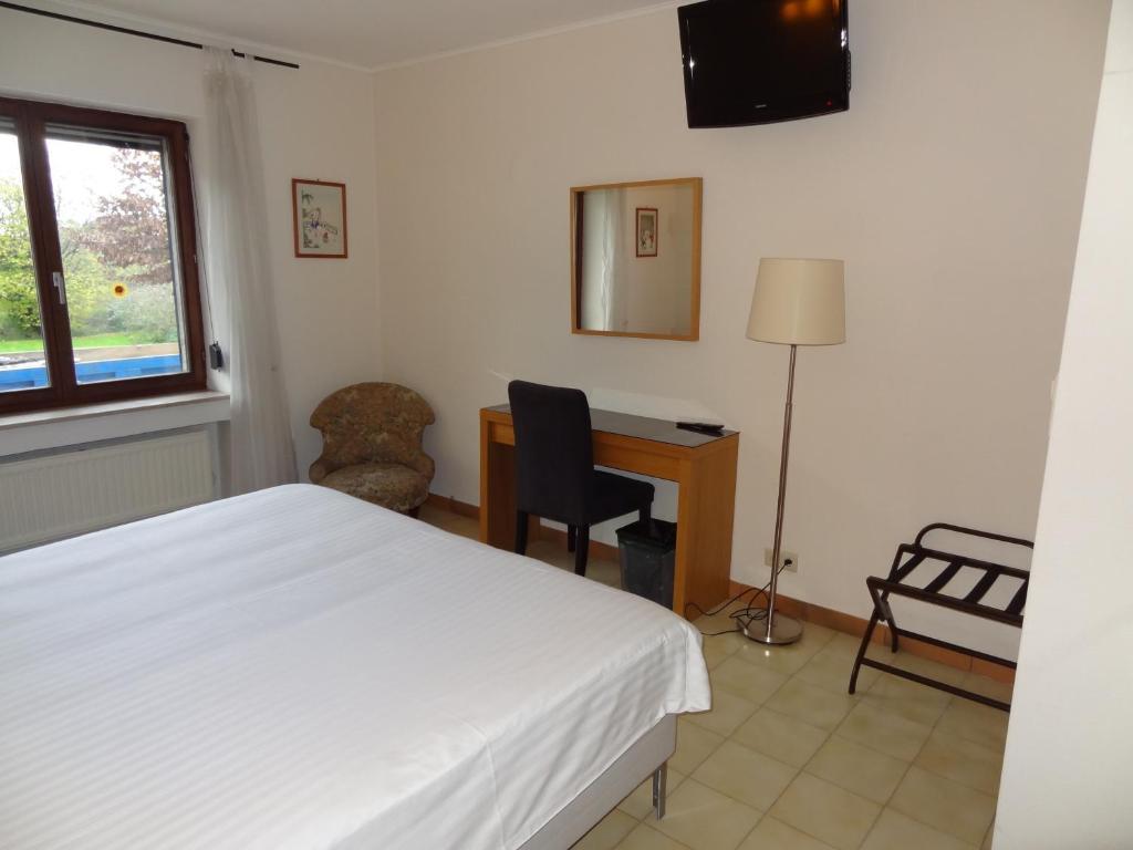 Guesthouse Les Tilleuls Fleurus Zimmer foto