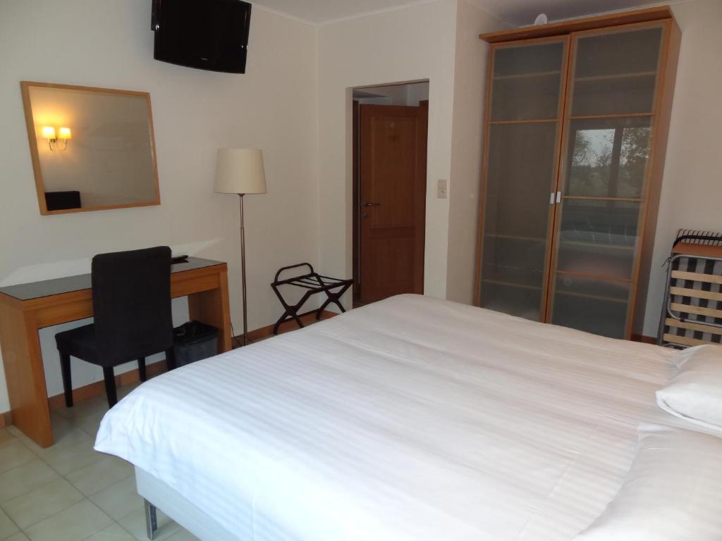 Guesthouse Les Tilleuls Fleurus Zimmer foto